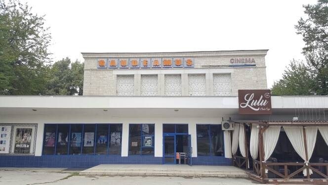 Activiștii civici se opun demolării cinematografului "Gaudeamus" Image